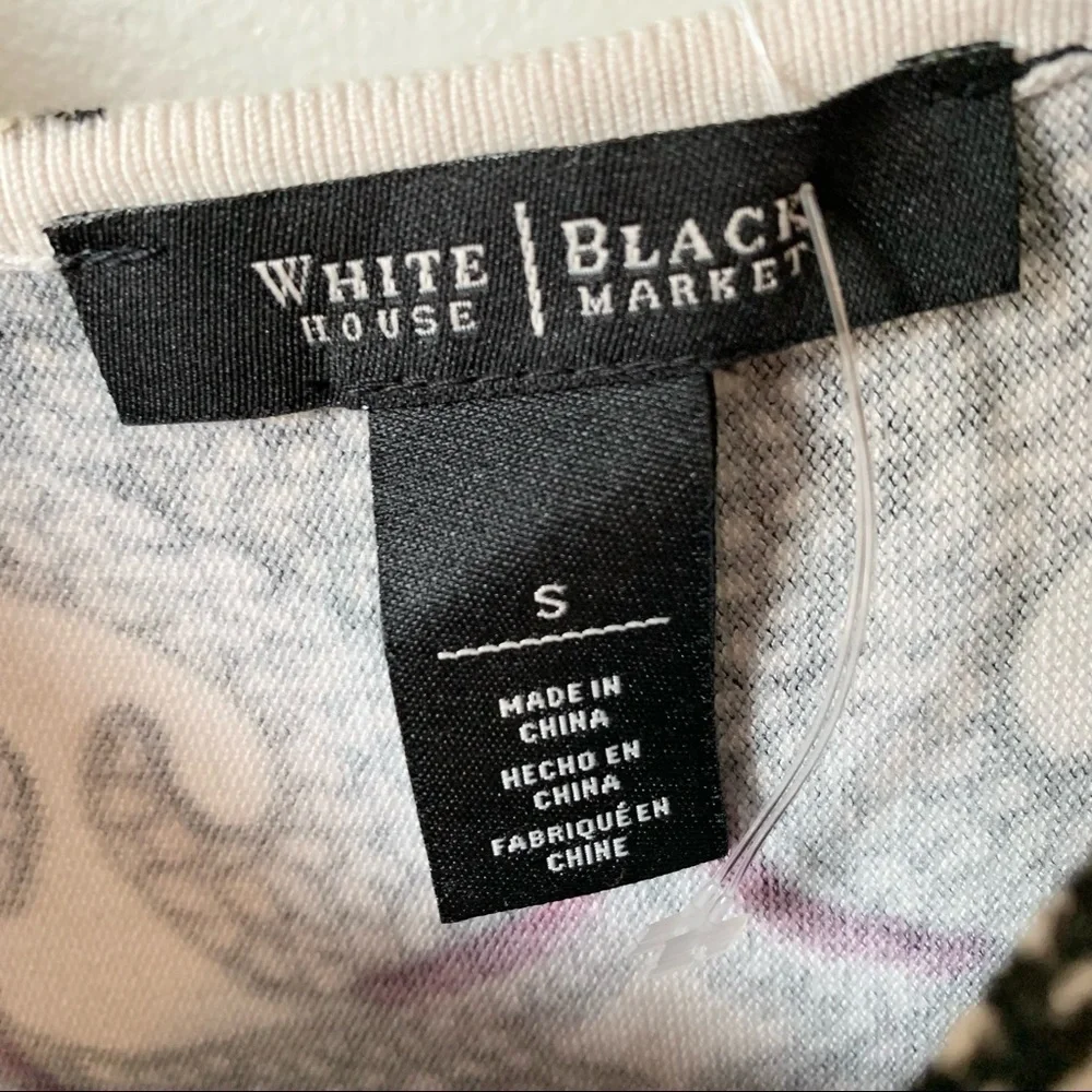 LAST CHANCE 𝅺WHITE HOUSE BLACK MARKET Lightweight Scroll Design Sweater Small - Picture 4 of 7